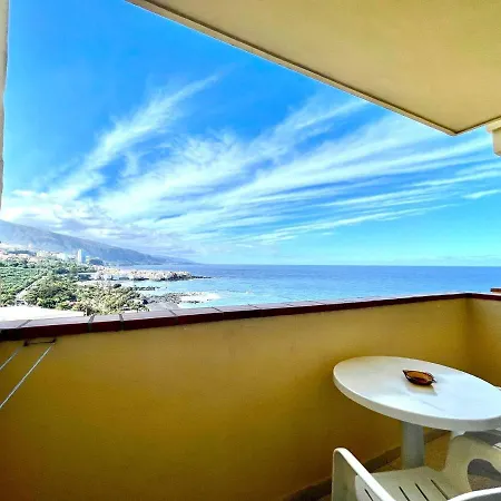 Apartment With Ocean Views In Playa Jardin In Puerto De La Cruz