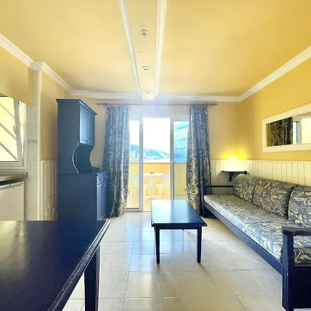 Apartment With Ocean Views In Playa Jardin In Puerto De La Cruz Puerto de la Cruz (Tenerife)