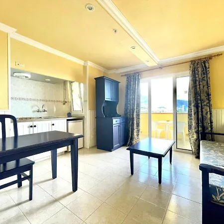 Appartement Apartment With Ocean Views In Playa Jardin In Puerto De La Cruz *