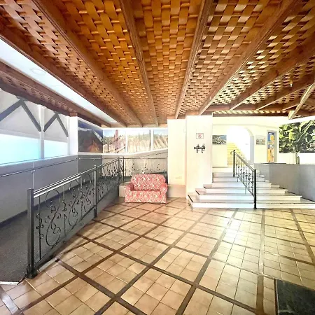 Appartement Apartment With Ocean Views In Playa Jardin In Puerto De La Cruz *