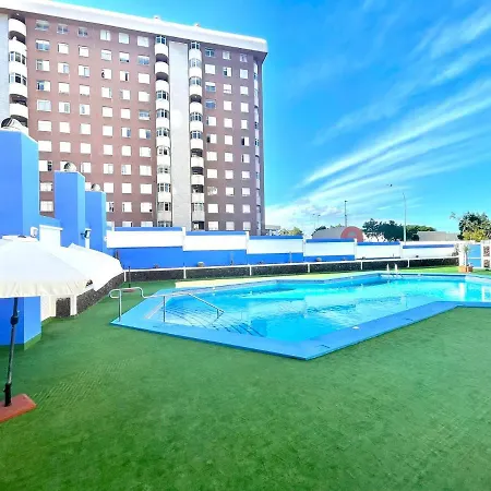Apartment With Ocean Views In Playa Jardin In Puerto De La Cruz Appartement *