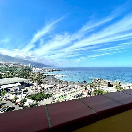 Apartment With Ocean Views In Playa Jardin In Puerto De La Cruz