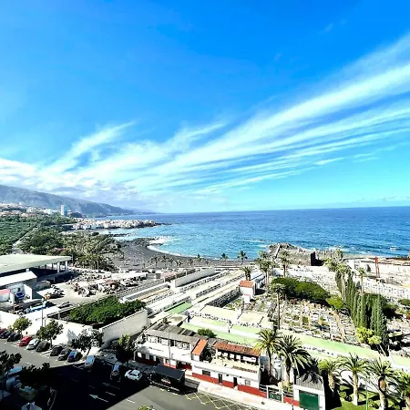 Apartment With Ocean Views In Playa Jardin In Puerto De La Cruz Appartement